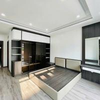 Nhà sân cổng riêng Thiên Lôi, 141m 4 tầng mới tinh, ngõ ô.tô, Giá 8.9 tỉ