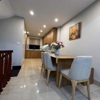 Cần bán 69,3m2 nhà 4 tầng mặt ngõ 142 Lệ Mật. Có quy hoạch mở rộng lên đường 13m