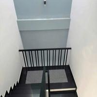Bán nhà 2 tầng có sân đậu được 2 oto rộng rãi. Vĩnh Trung - P. Tây NT 147m2 Giá bán : 3ty250 TL