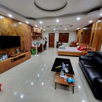 Bán nhà 6 tầng thang máy khu phân lô Láng Hạ, Đống Đa, ô tô vào nhà, 55m, 18 tỷ
