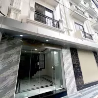 NGUYỄN VĂN LINH – LONG BIÊN  30m² – 5 TẦNG – Ô TÔ QUA NHÀ