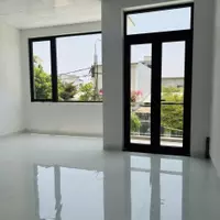 Ở khu đô thị Hòa Xuân mà giá rẻ vô địch. Chỉ nhỉnh 5 tỷ mà có ngay căn nhà 2 tầng kiên cố siêu đẹp.